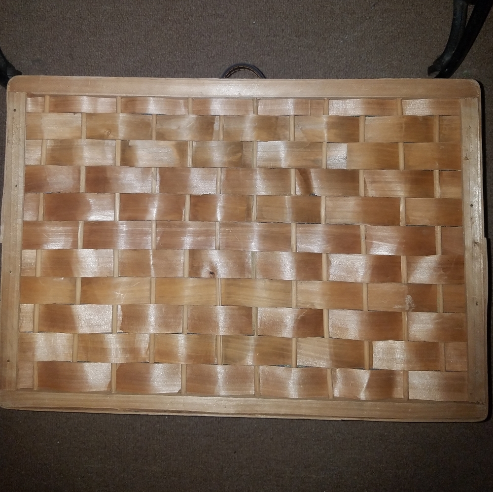 Vintage Wicker Picnic Basket - Picture 4 of 7